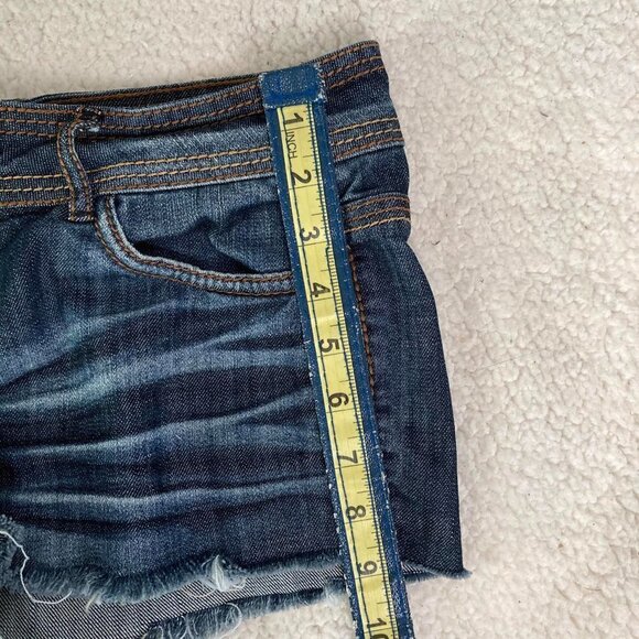 Refuge Distressed Mini Shorts Small 3 - Picture 8 of 9